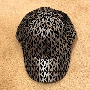 NWT Michael Kors MK Logo Signature Hat